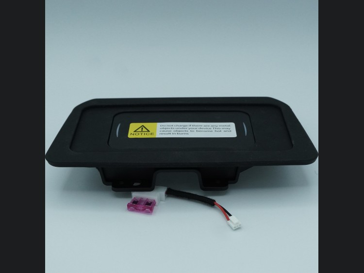 Ford Bronco Center Console Wireless Charging Pad Kit - Automatic w/ LUX Package